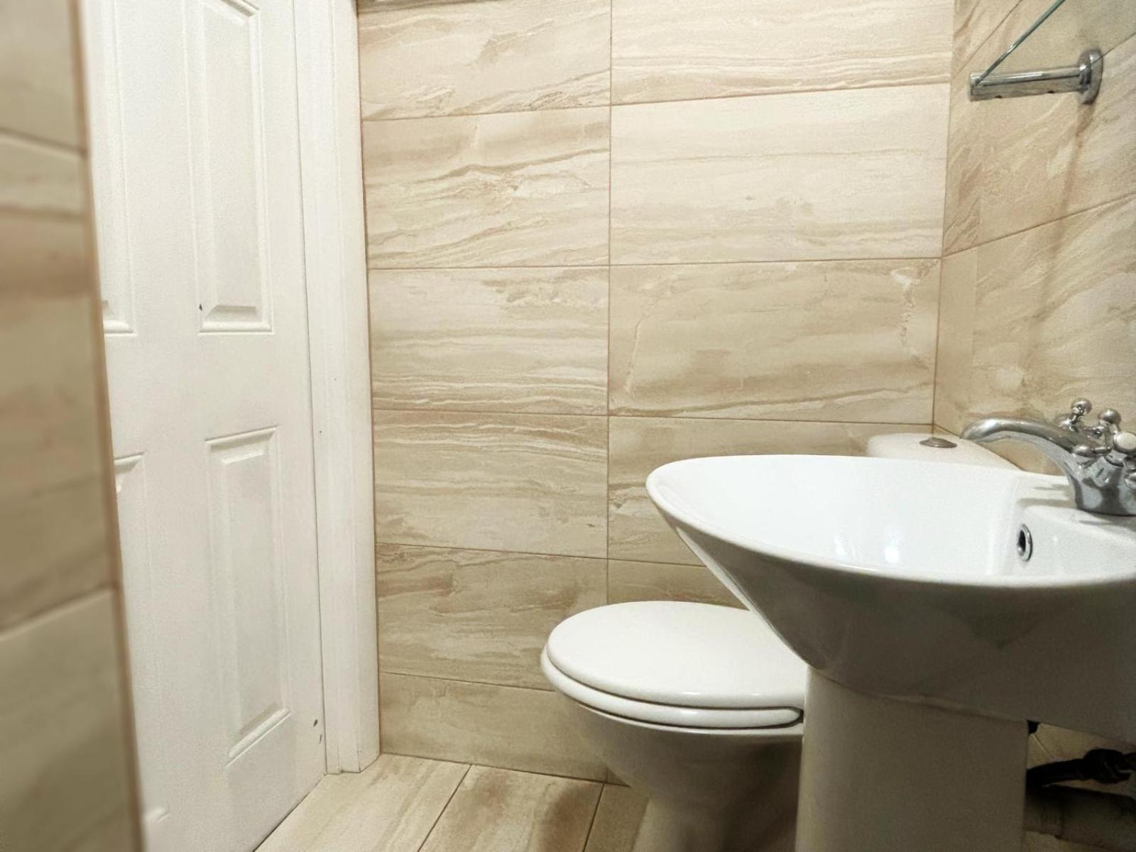Shirley Apartments, Cozy Studio, Self Check In, 10 Min Drive To City Centre, Walking To Redbridge Train Station Southampton Zewnętrze zdjęcie