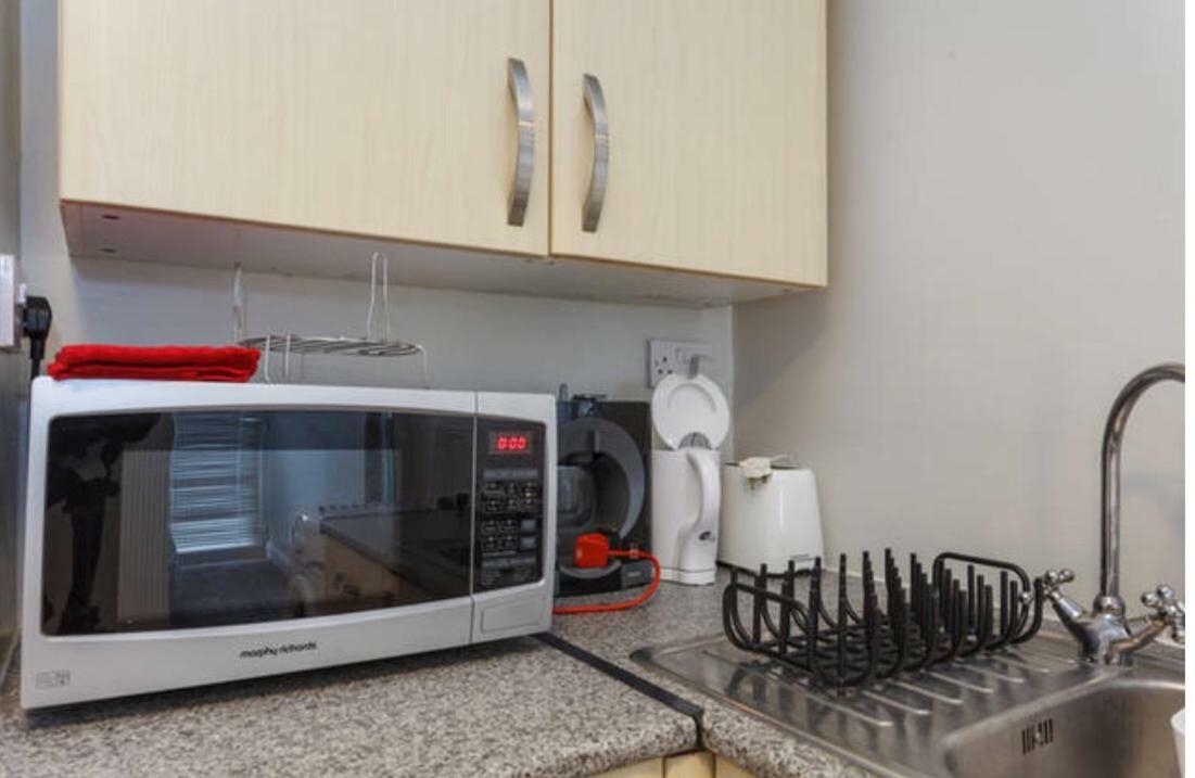 Shirley Apartments, Cozy Studio, Self Check In, 10 Min Drive To City Centre, Walking To Redbridge Train Station Southampton Zewnętrze zdjęcie